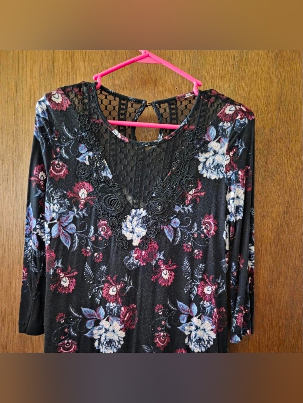 MAURICES Women’s Black Floral V-Neck Top with Lace Appliqué Size: XS